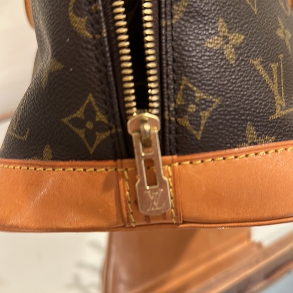 Louis Vuitton handbag - Picture 12 of 12